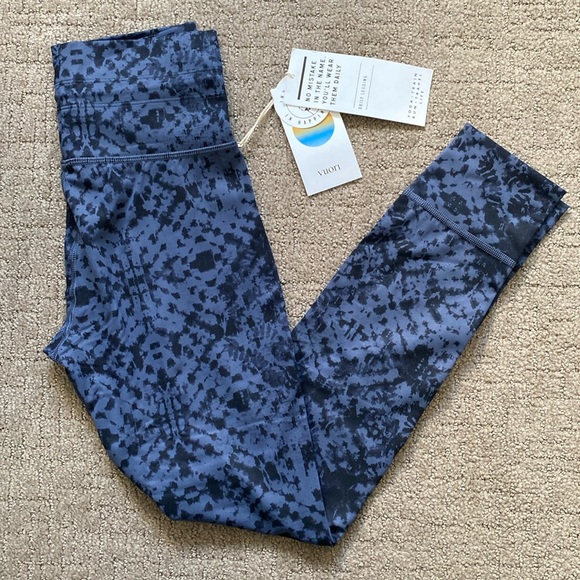Vuori Daily Leggings - Picture 2 of 4